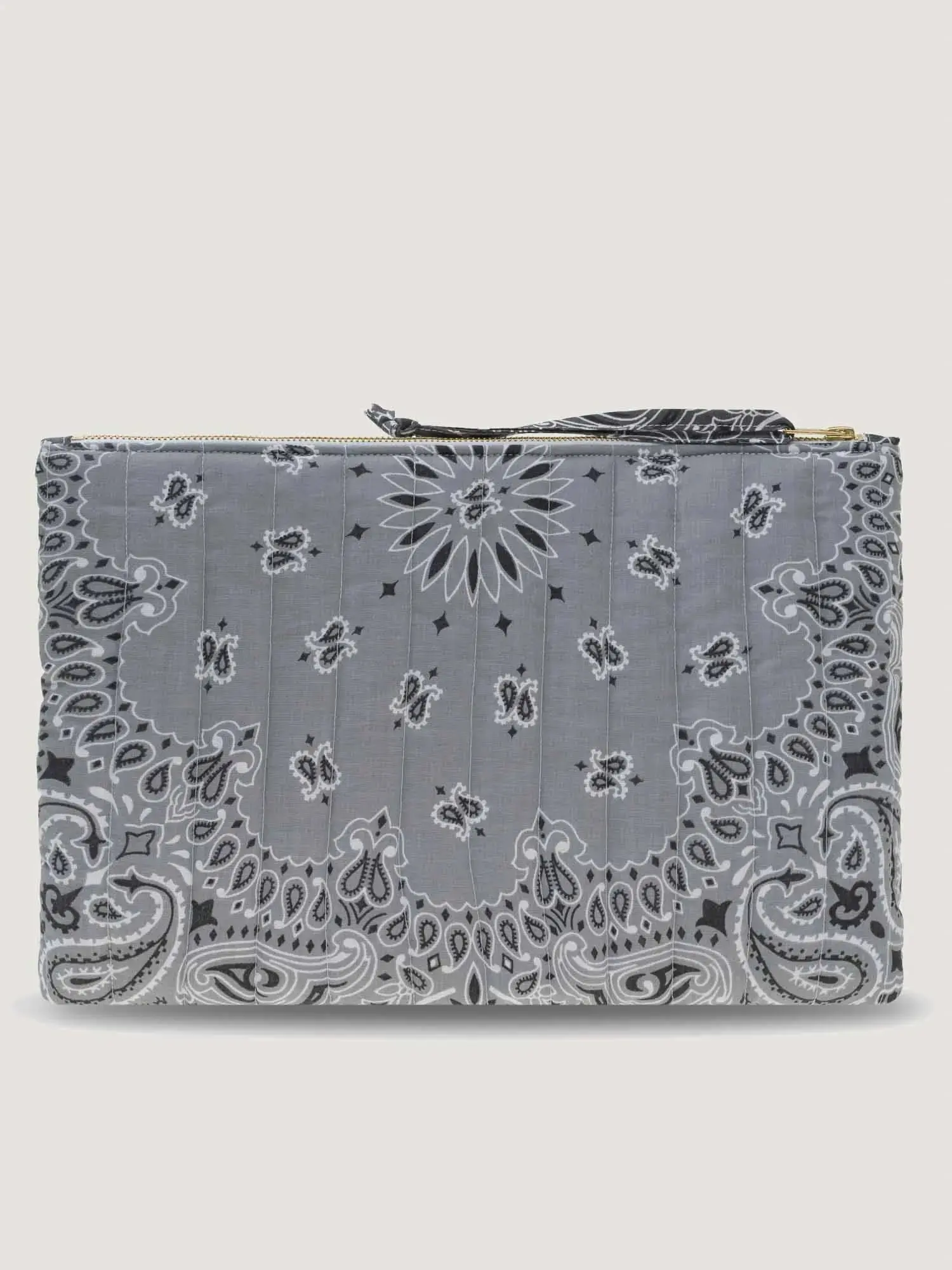Pochette Matelassée Ordinateur - YIN & YANG - Pale Grey / Dark Grey - Image 4