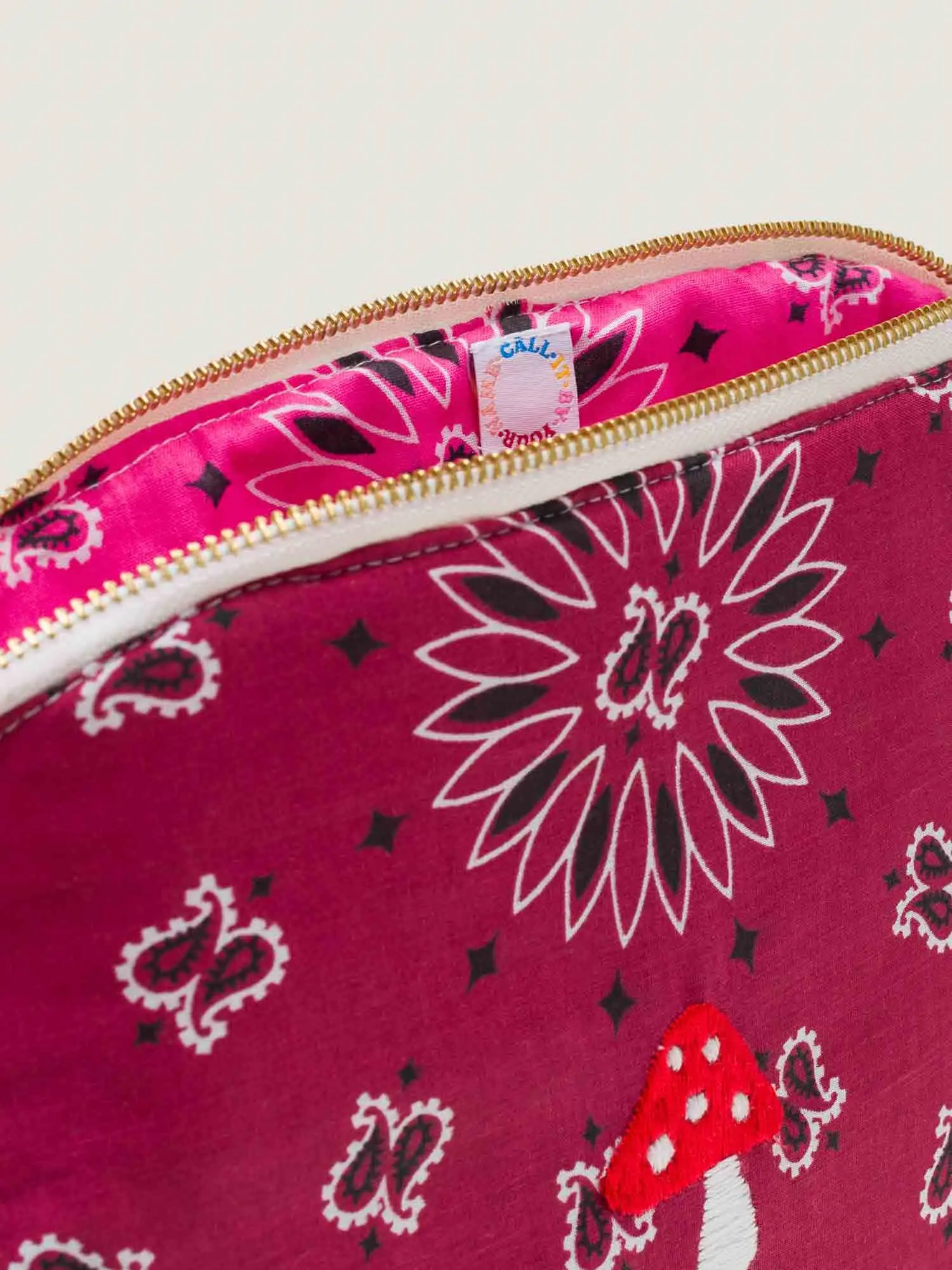 Trousse de Toilette CHAMPIGNON - Bordeaux / Fuchsia - Image 4